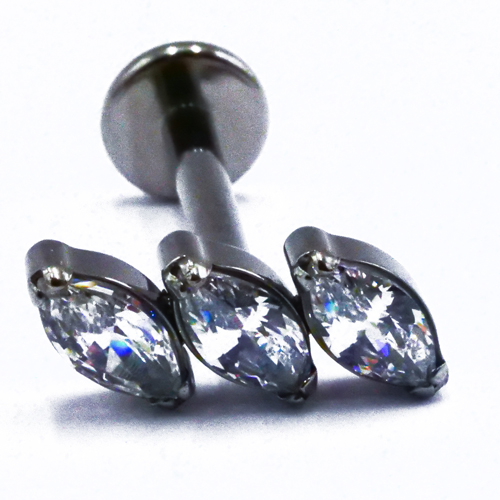 Labret Titane Interne Stérile motif Marquise 3 Marquise à Strass Blanc Penché |