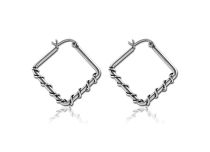 Paire de bijoux d'oreille torsadés