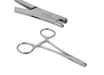 Pince Inox pour pose dermal de 4 mm long. 11 cm
