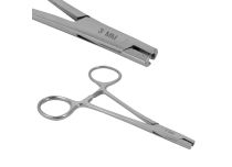 Pince Inox pour pose dermal de 3 mm long. 11 cm