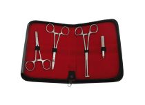 Set de 4 pinces Inox de piercing